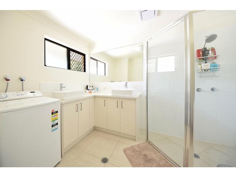 6/40 Oceanic Drive, Mermaid Waters QLD 4218