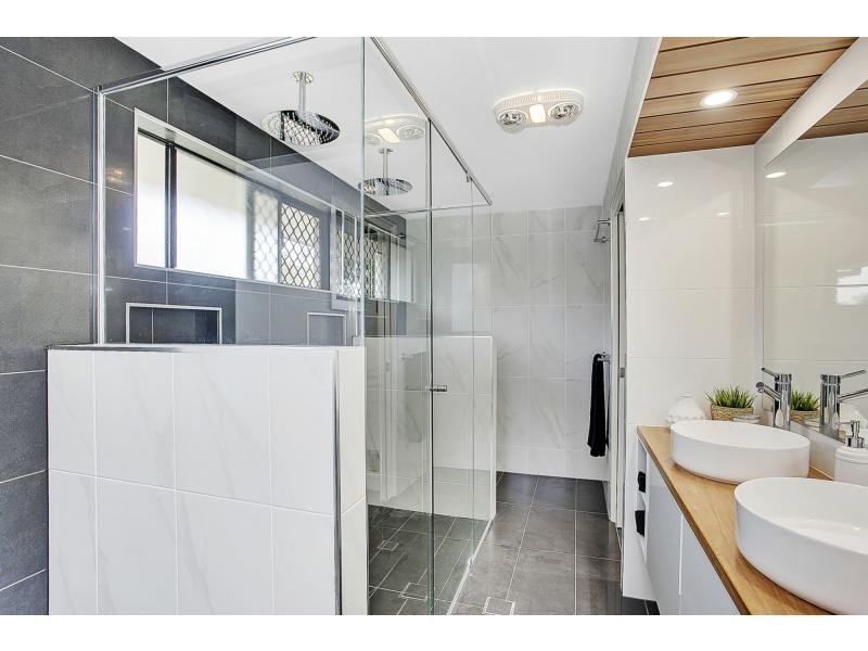 123 Mattocks Road, Burleigh Waters QLD 4220