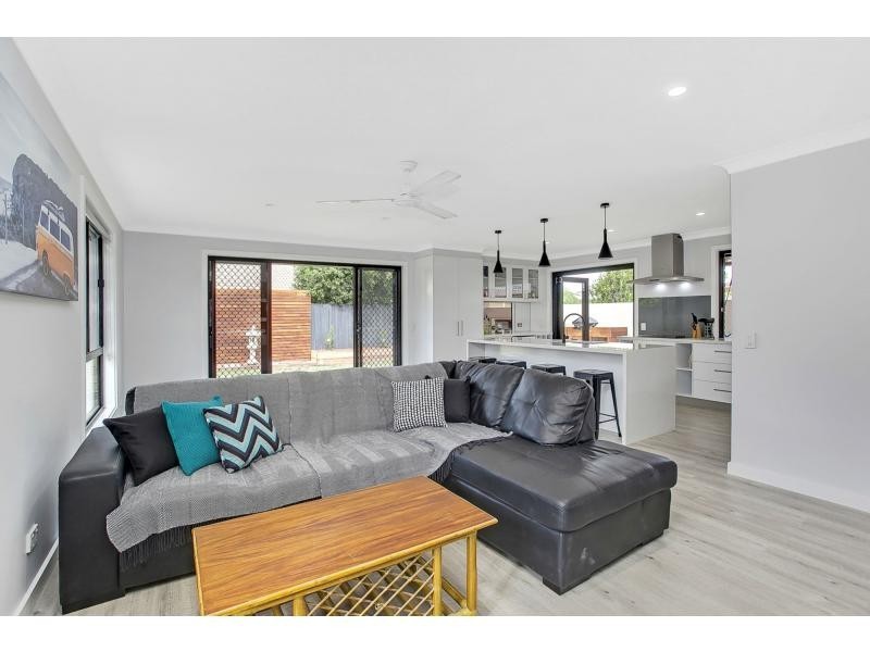 123 Mattocks Road, Burleigh Waters QLD 4220