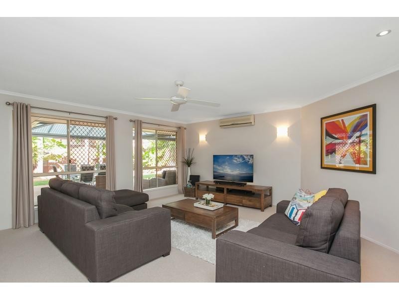 80 Coronet Crescent, Burleigh Waters QLD 4220