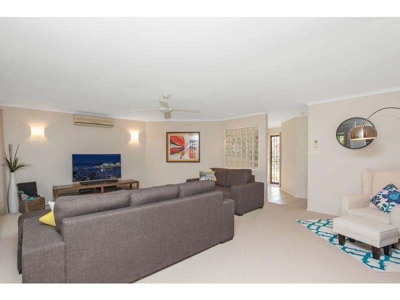 80 Coronet Crescent, Burleigh Waters QLD 4220