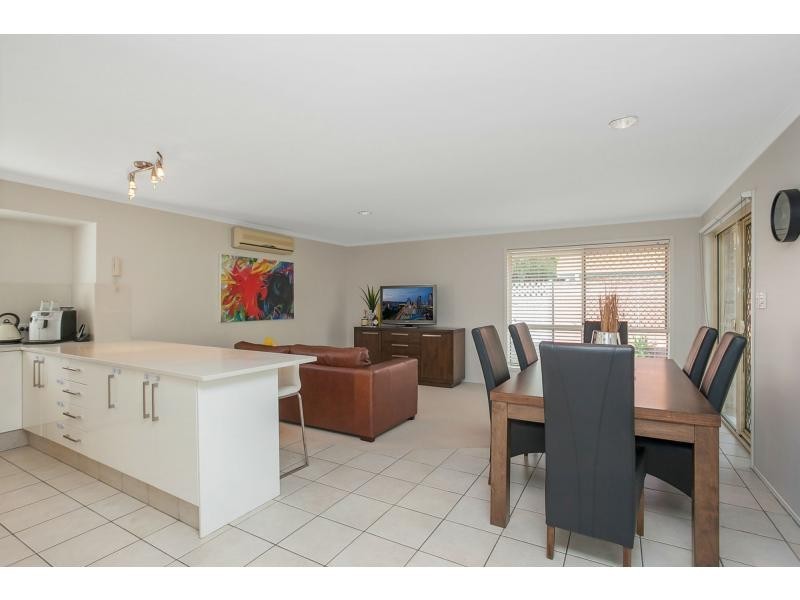80 Coronet Crescent, Burleigh Waters QLD 4220