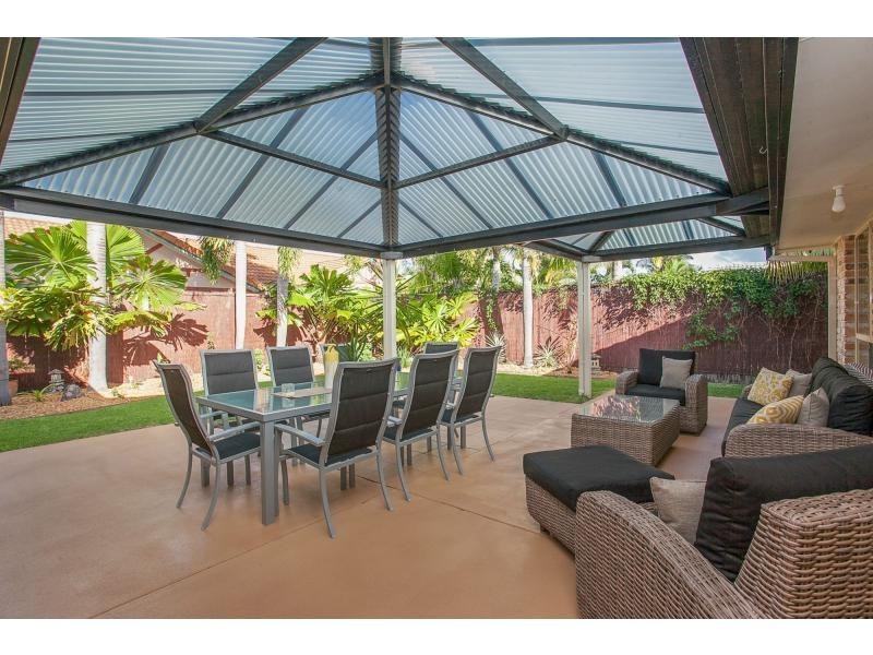 80 Coronet Crescent, Burleigh Waters QLD 4220