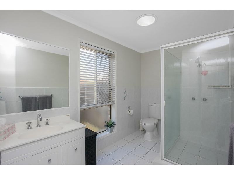 80 Coronet Crescent, Burleigh Waters QLD 4220