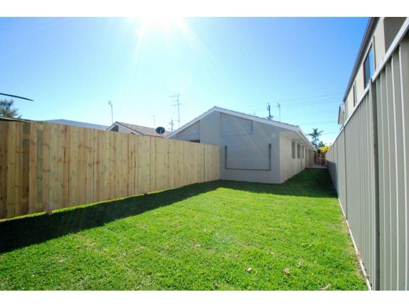 1/84 Nobby Parade, Miami QLD 4220