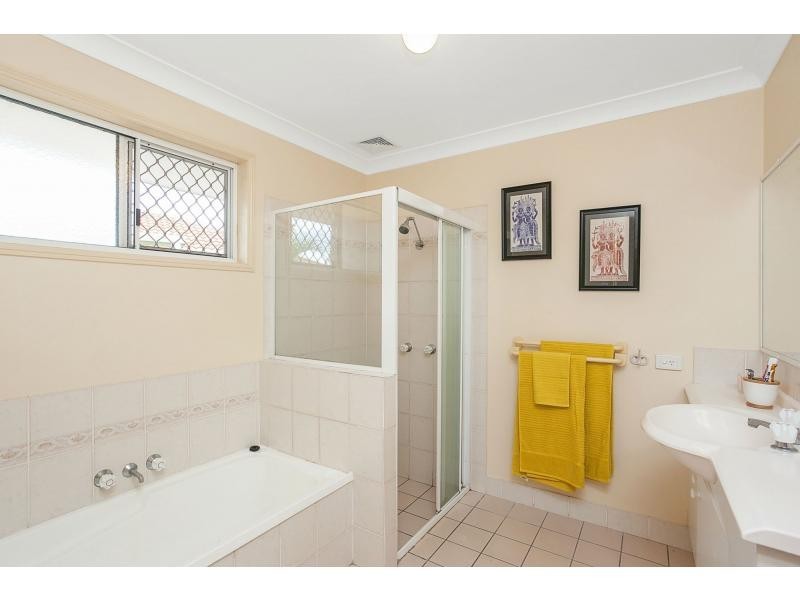 43 Galeen Drive, Burleigh Waters QLD 4220