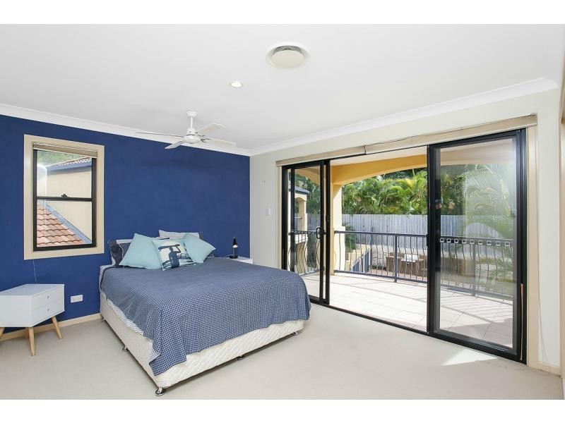 2/5 Karri Court, Burleigh Heads QLD 4220