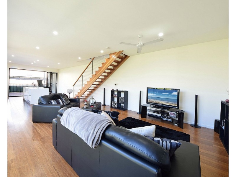 1/30 Nundah Avenue, Miami QLD 4220