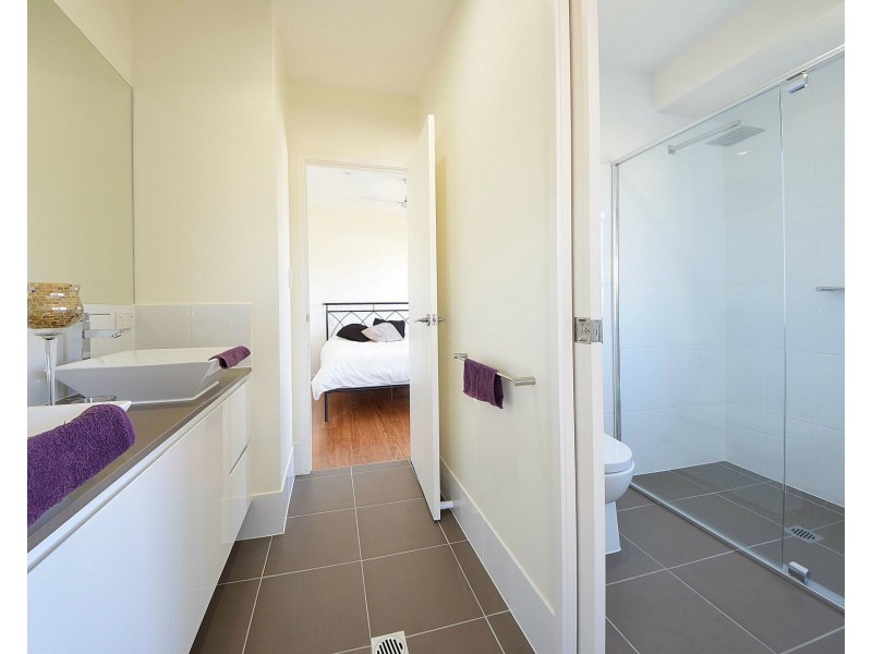 1/30 Nundah Avenue, Miami QLD 4220