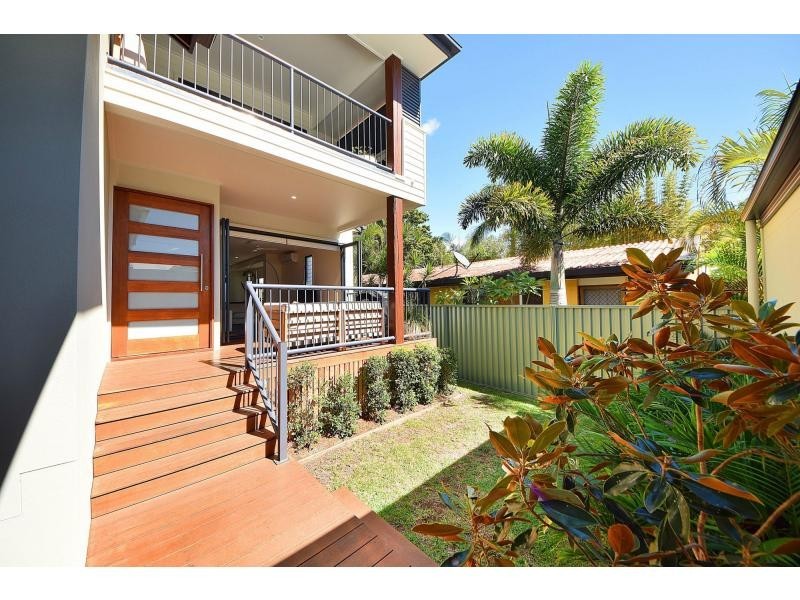 30 Nundah Avenue, Miami QLD 4220