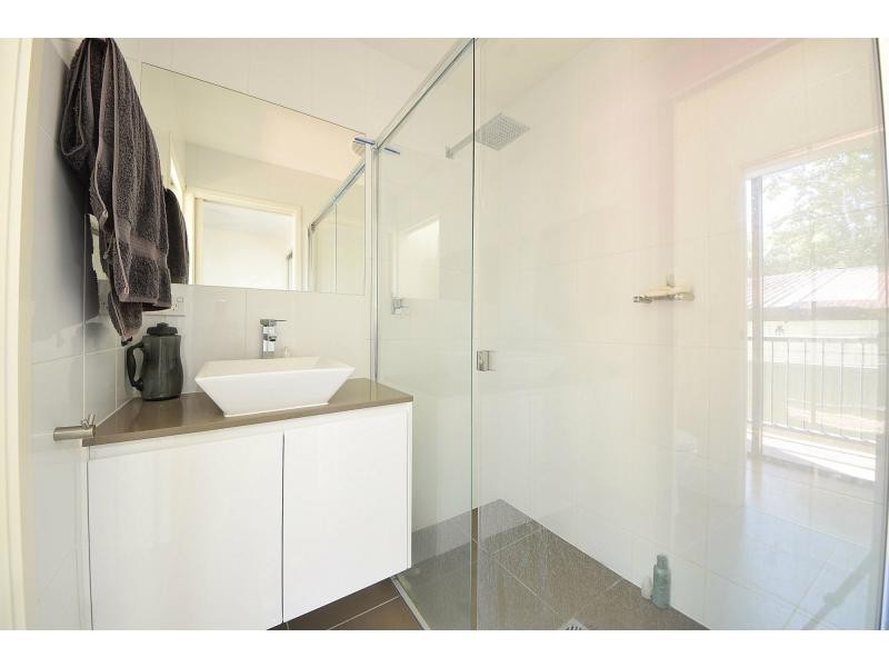 2/30 Nundah Avenue, Miami QLD 4220