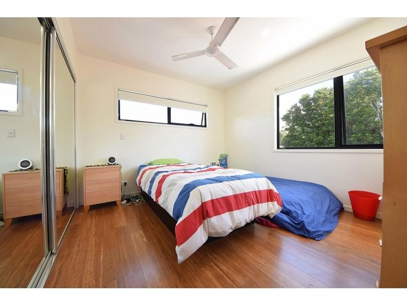 2/30 Nundah Avenue, Miami QLD 4220