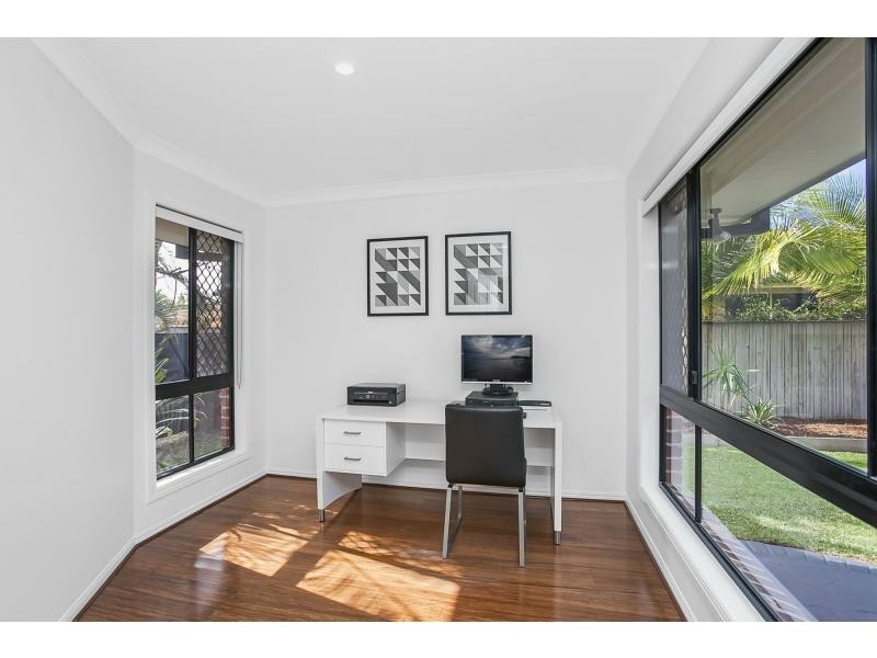 71 Dipper Drive, Burleigh Waters QLD 4220