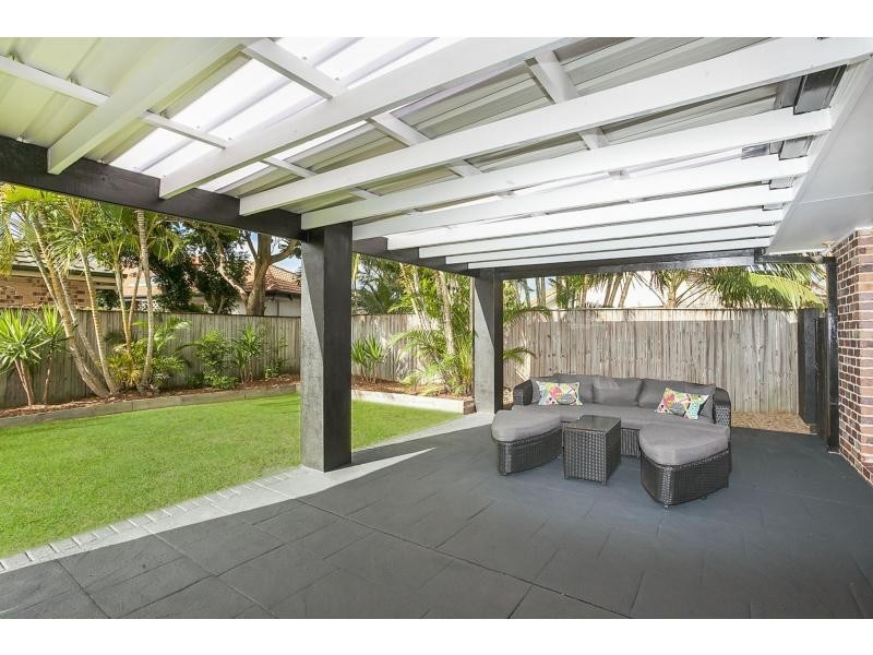 71 Dipper Drive, Burleigh Waters QLD 4220