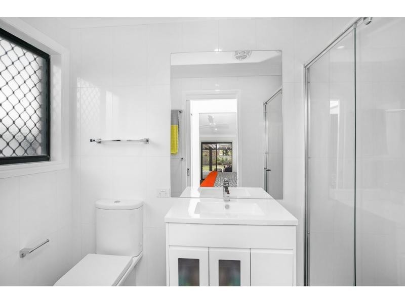 71 Dipper Drive, Burleigh Waters QLD 4220