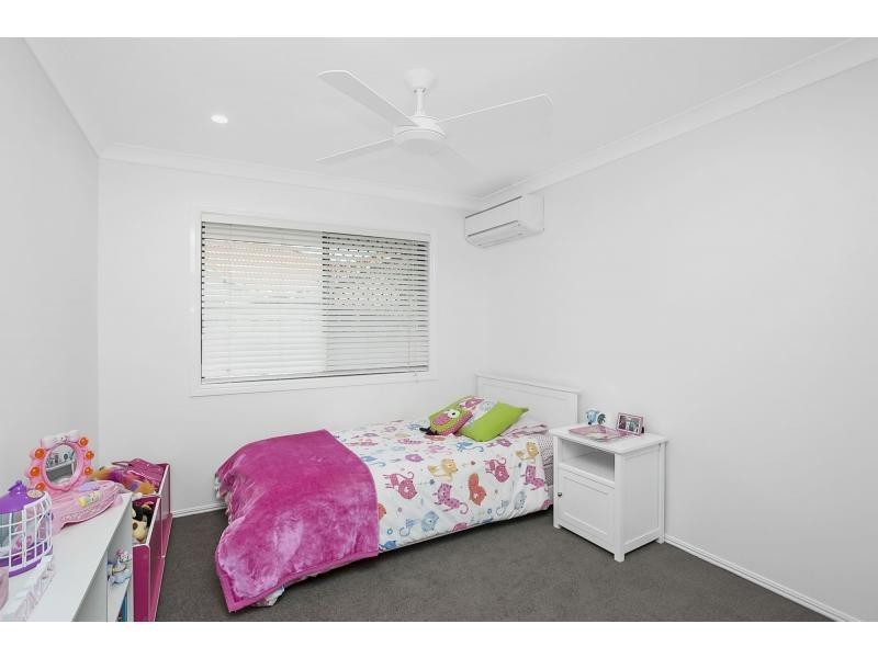 71 Dipper Drive, Burleigh Waters QLD 4220