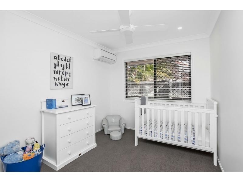 71 Dipper Drive, Burleigh Waters QLD 4220