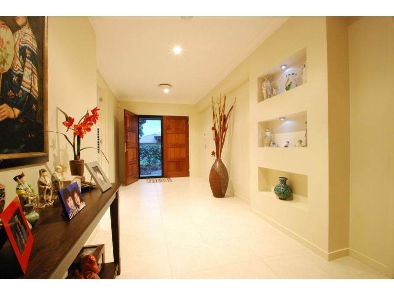 5 Peregrine Street, Reedy Creek QLD 4227