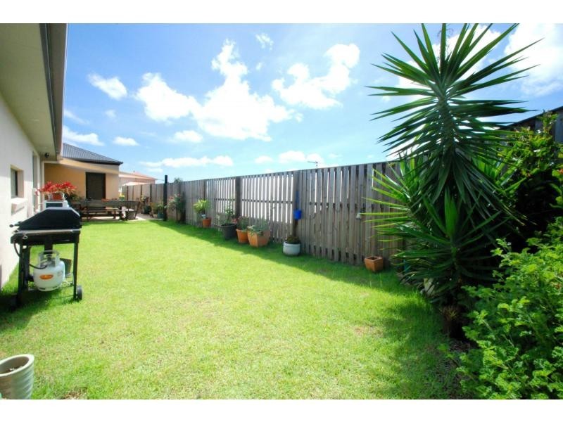 5 Peregrine Street, Reedy Creek QLD 4227