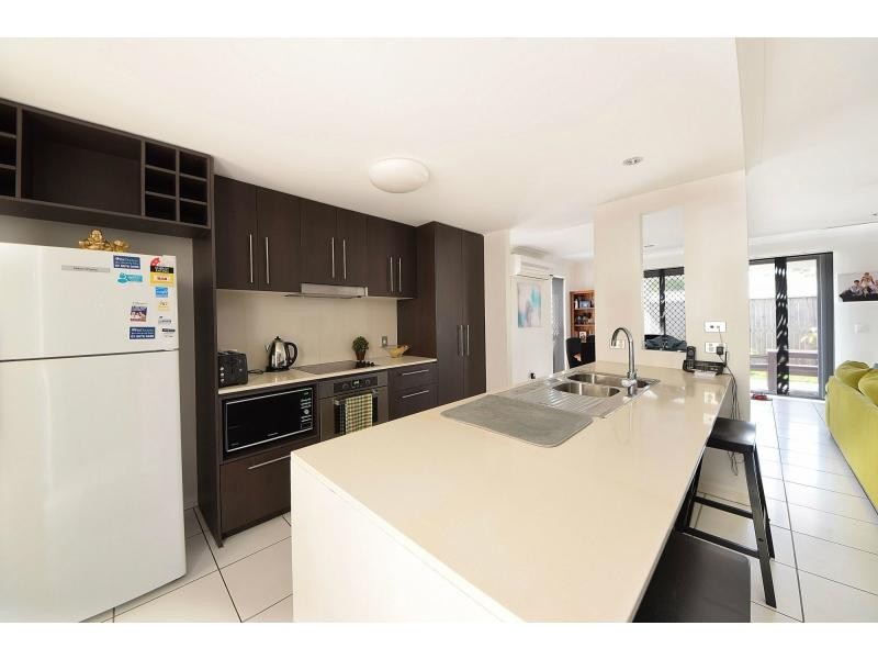 70 Venice Street, Burleigh Waters QLD 4220