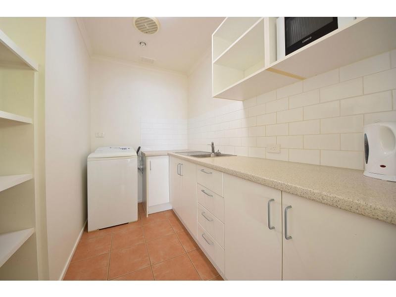 18 Joy Avenue, Burleigh Waters QLD 4220