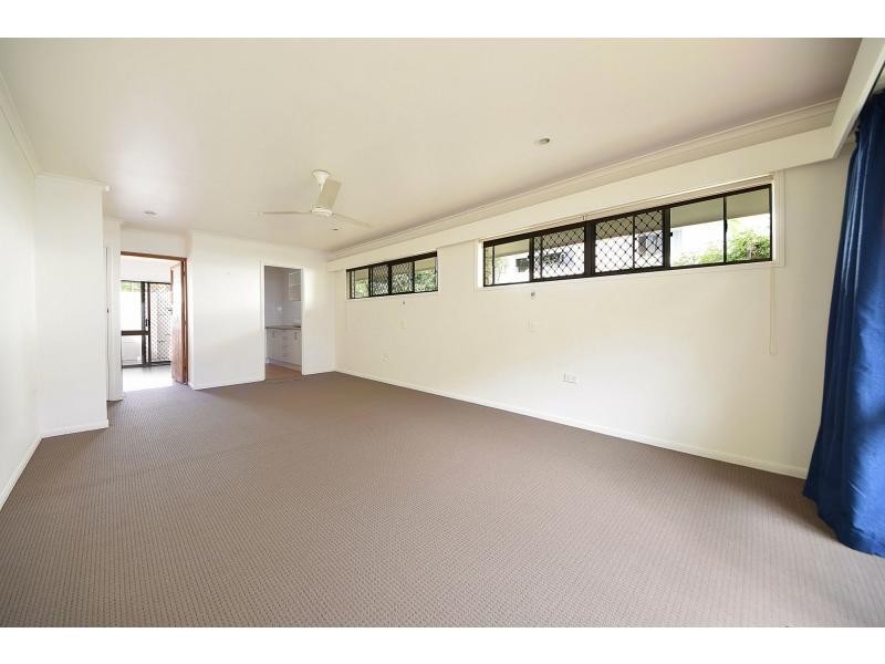 18 Joy Avenue, Burleigh Waters QLD 4220