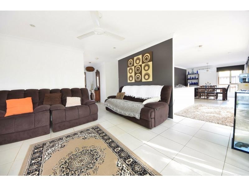 21 Misty Court, Varsity Lakes QLD 4227