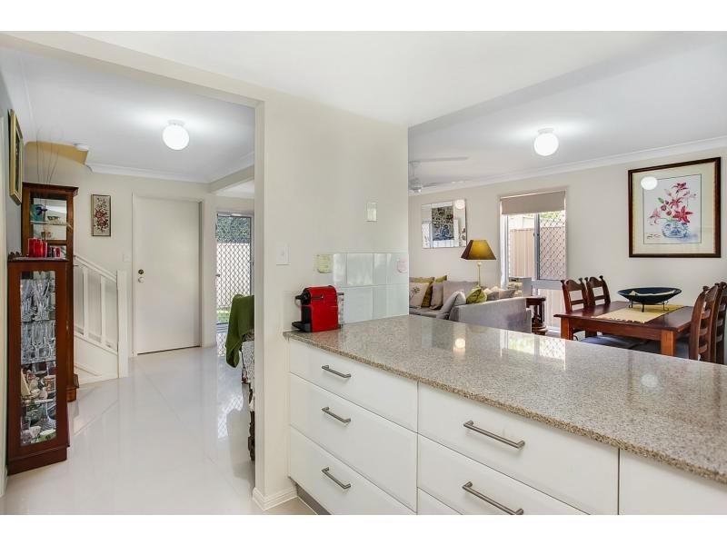 1/258 Christine Avenue, Varsity Lakes QLD 4227