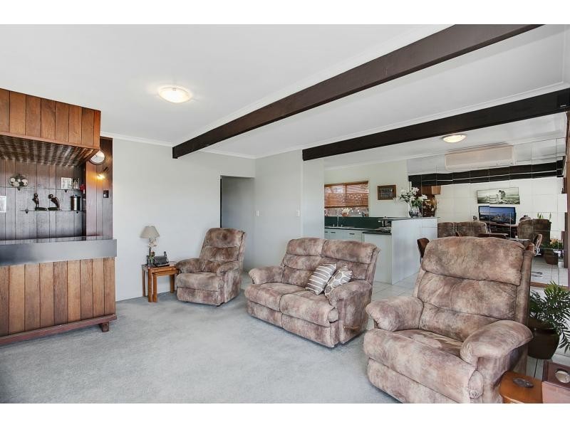 75 Hill Avenue, Burleigh Heads QLD 4220