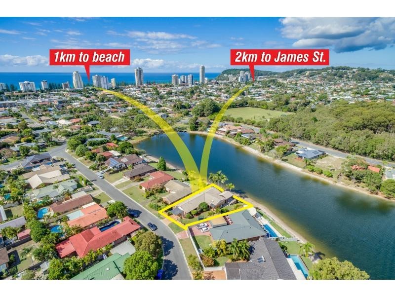 14 Penguin Parade, Burleigh Waters QLD 4220