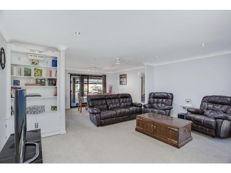 14 Penguin Parade, Burleigh Waters QLD 4220