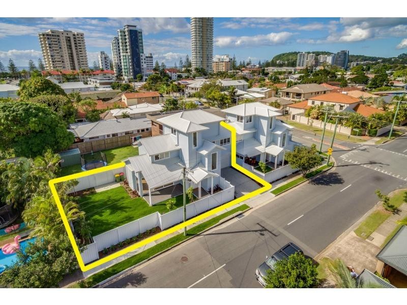 1/19 Banksia Broadway, Burleigh Heads QLD 4220