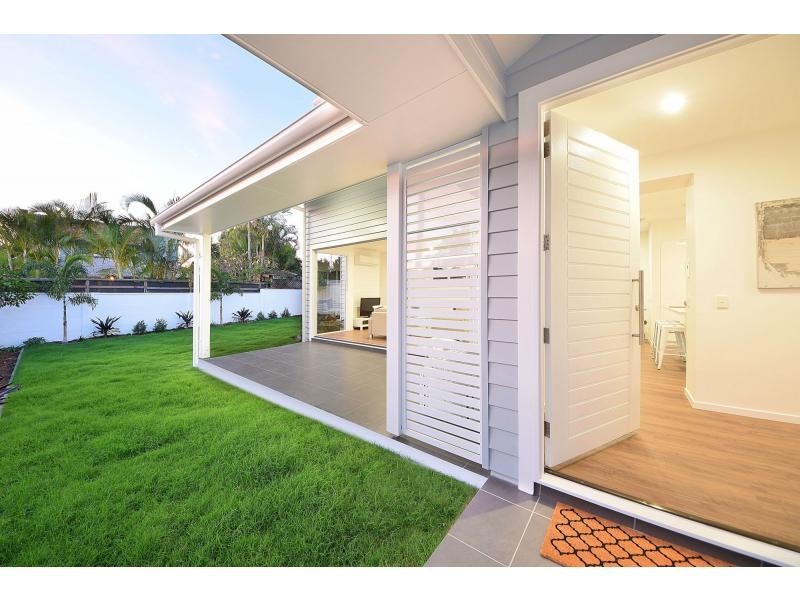 1/19 Banksia Broadway, Burleigh Heads QLD 4220
