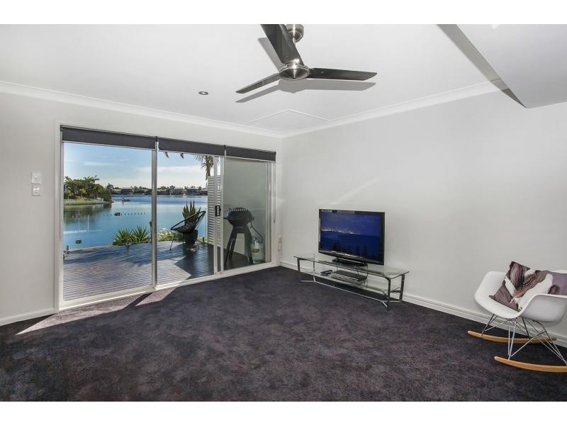 44/300 Cottesloe Drive, Mermaid Waters QLD 4218