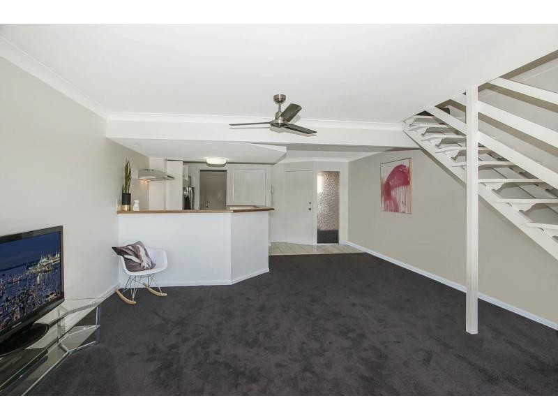 44/300 Cottesloe Drive, Mermaid Waters QLD 4218