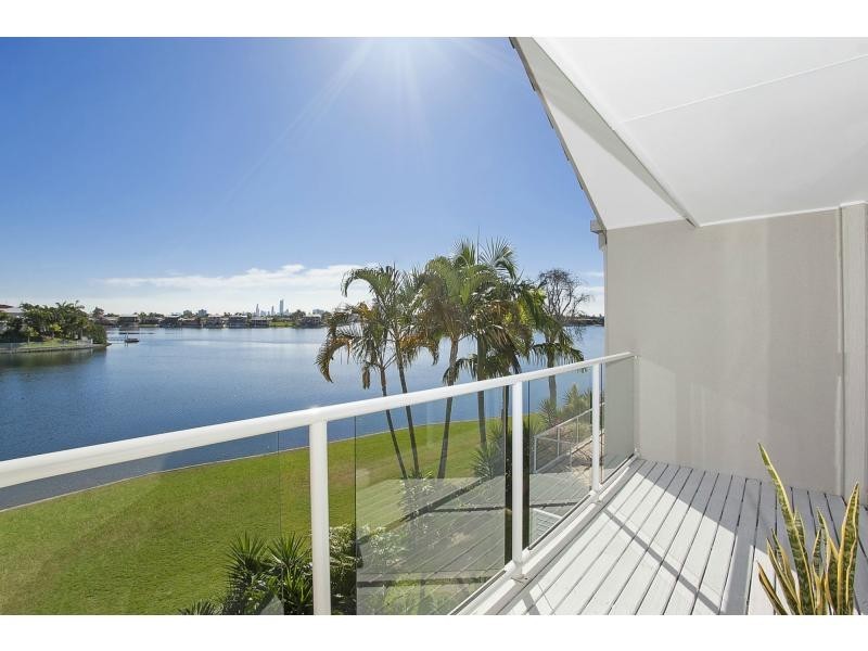 44/300 Cottesloe Drive, Mermaid Waters QLD 4218