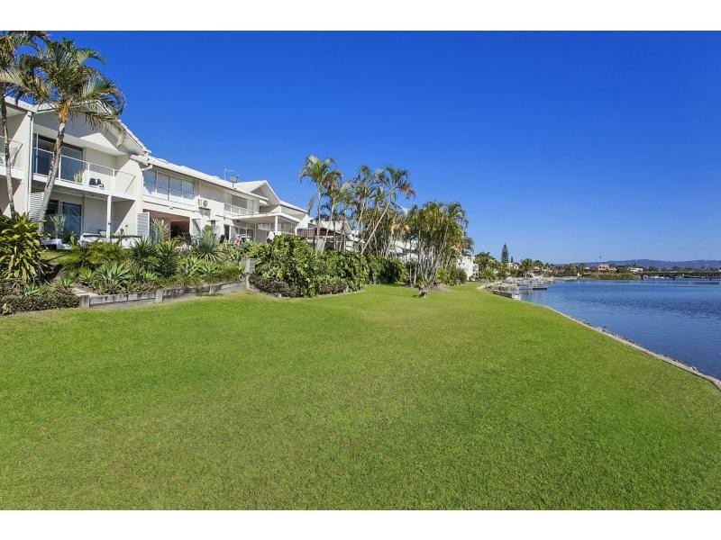 44/300 Cottesloe Drive, Mermaid Waters QLD 4218