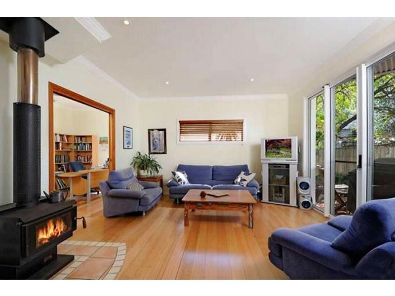 12 Messines Crescent, Miami QLD 4220