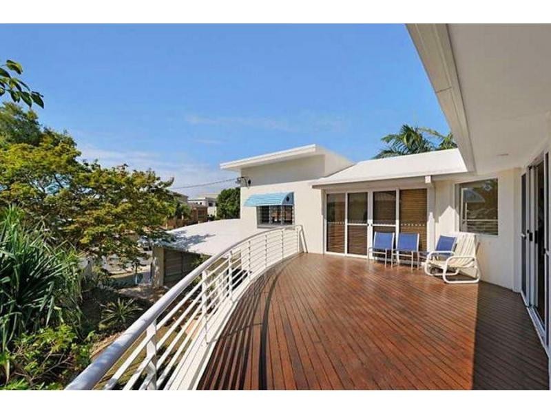 12 Messines Crescent, Miami QLD 4220