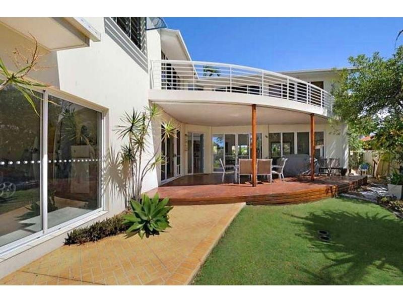 12 Messines Crescent, Miami QLD 4220