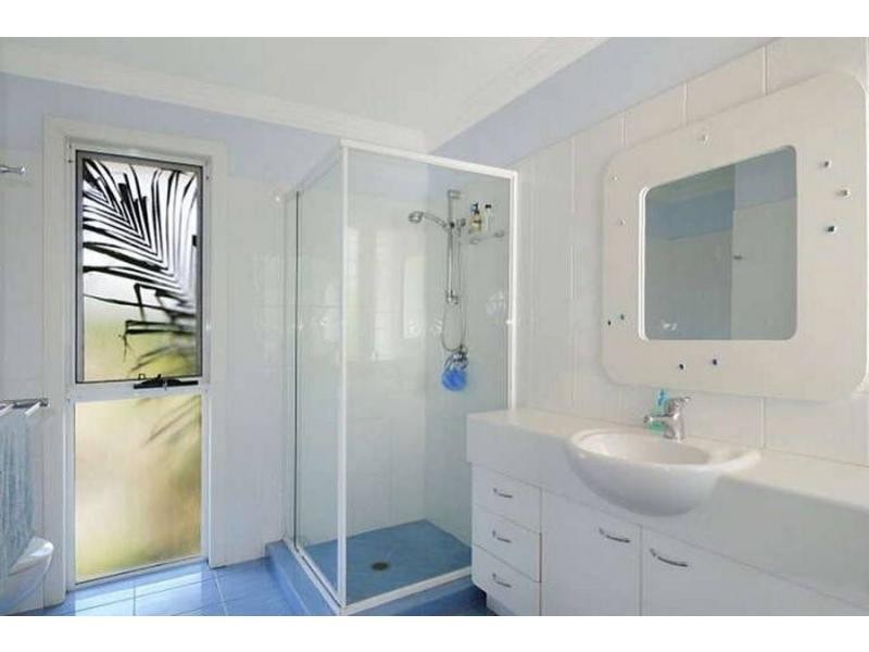 12 Messines Crescent, Miami QLD 4220