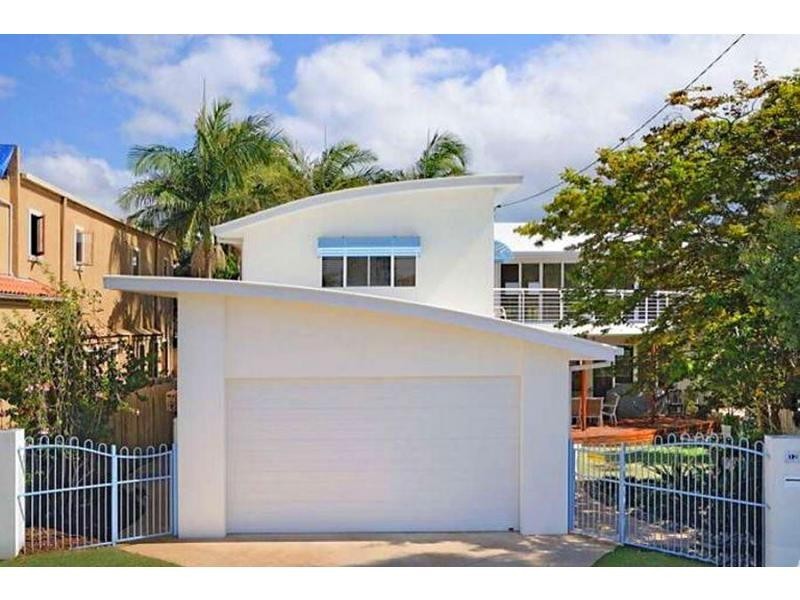 12 Messines Crescent, Miami QLD 4220