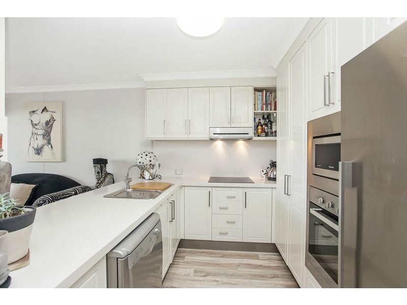 43/28 Chairlift Ave, Nobby Beach QLD 4218