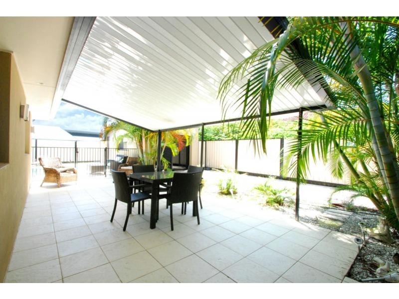 3 Avocet Avenue, Burleigh Waters QLD 4220