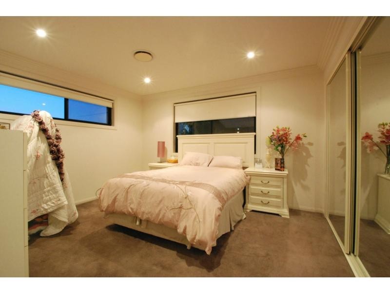 3 Avocet Avenue, Burleigh Waters QLD 4220
