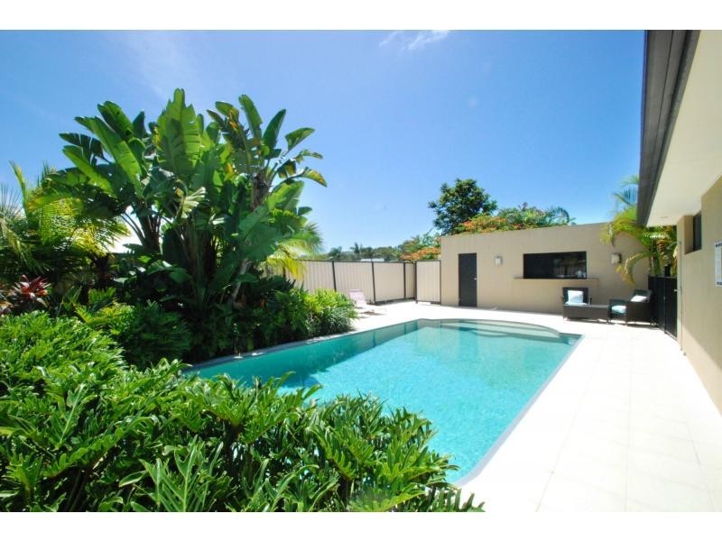 3 Avocet Avenue, Burleigh Waters QLD 4220