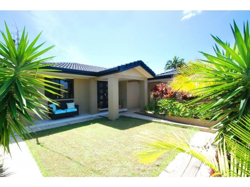 3 Avocet Avenue, Burleigh Waters QLD 4220