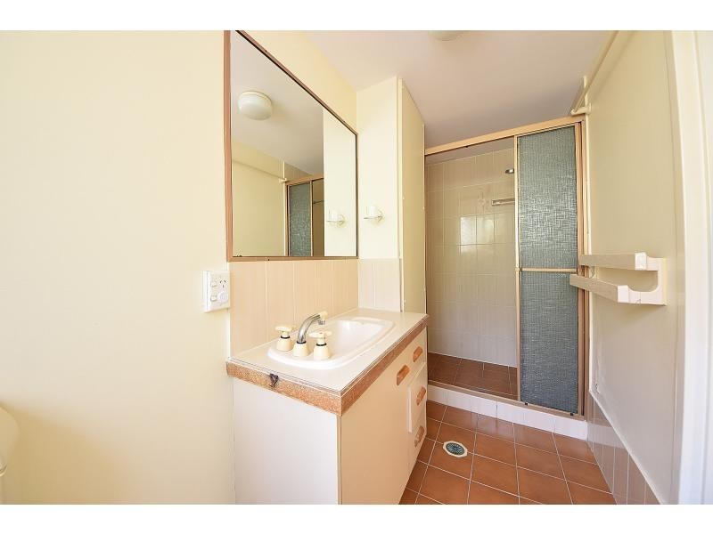 1/36 Ewart Street, Burleigh Heads QLD 4220