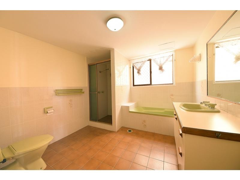 1/36 Ewart Street, Burleigh Heads QLD 4220