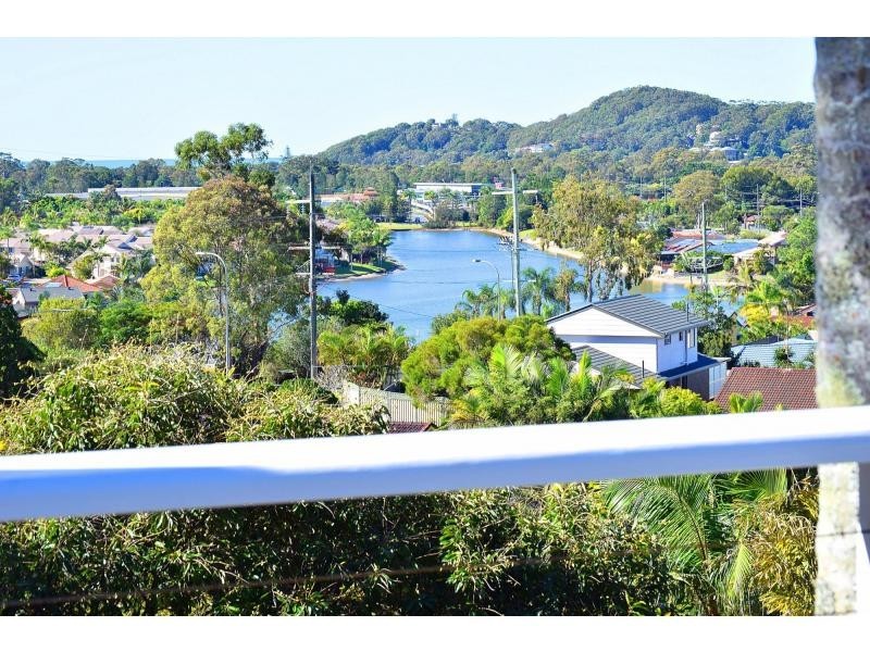 17 Larentia Street, Currumbin Waters QLD 4223